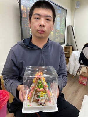 LINE_ALBUM_1206薑餅屋_231208_73