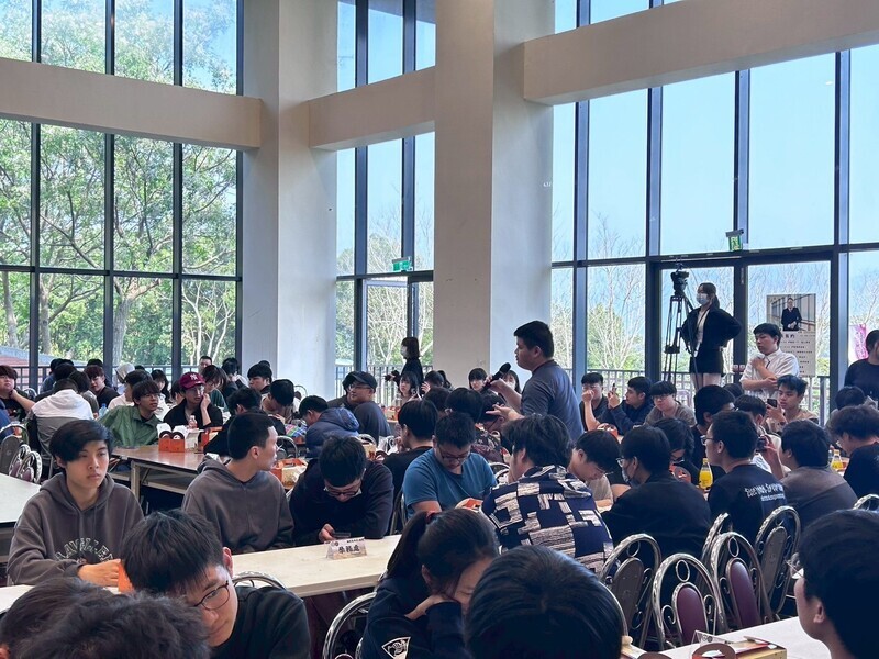 「與校長有約」學生直言無礙　宿舍翻新、通行便利等問題獲即時回應圖片